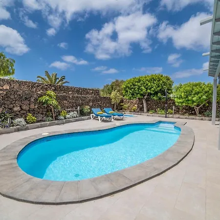 Amanda 4 Bedrooms Jacuzzi And Heated Pool Pool Table Great House Villa