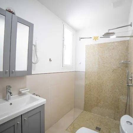 Villa Amanda 4 Bedrooms Jacuzzi And Heated Pool Pool Table Great House Puerto del Carmen (Lanzarote)