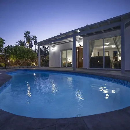 Ananda Puerto Del Carmen Lanzarote Villa *