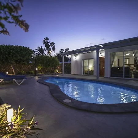 Villa Ananda Puerto Del Carmen Lanzarote *