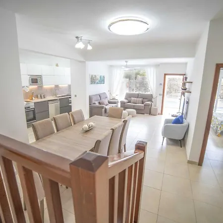 Villa Ananda Puerto Del Carmen Lanzarote *
